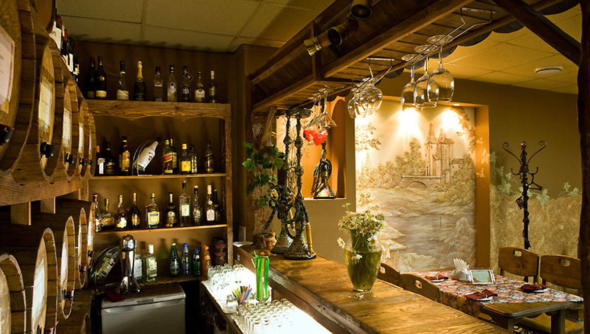 Зал на 30 человек — Винный клуб Виновник