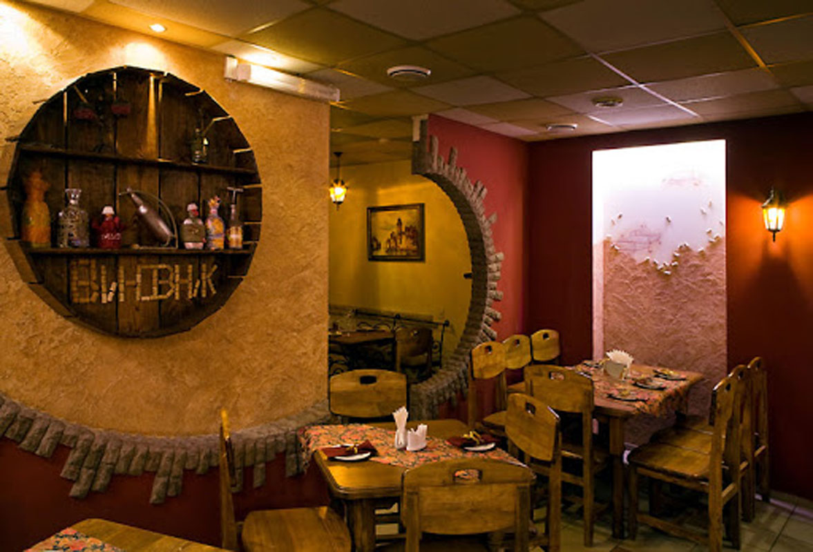 Зал на 30 человек — Винный клуб Виновник