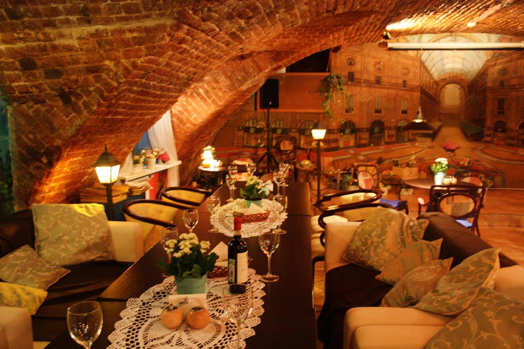 Зал Sisters — Кафе Sisters