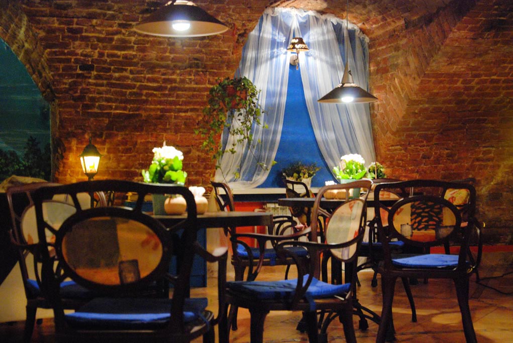 Зал Sisters — Кафе Sisters