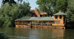 Основной зал — интерьер зала