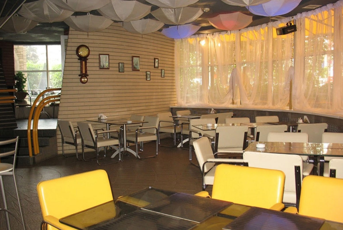 Основной зал — Кафе-бар Градусник