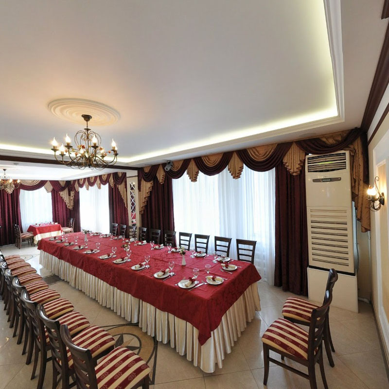 Основной зал — Ресторан Славянский