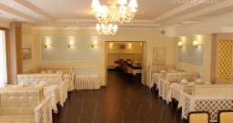 Основной зал — интерьер зала