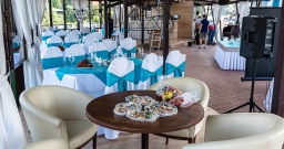 Зал на 100 человек