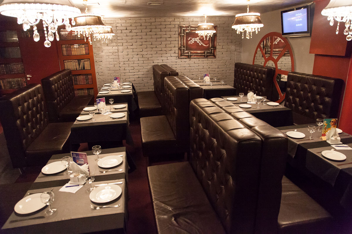 Зал на 250 человек — Art-club Iguana