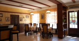 Основной зал