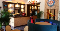 Основной зал