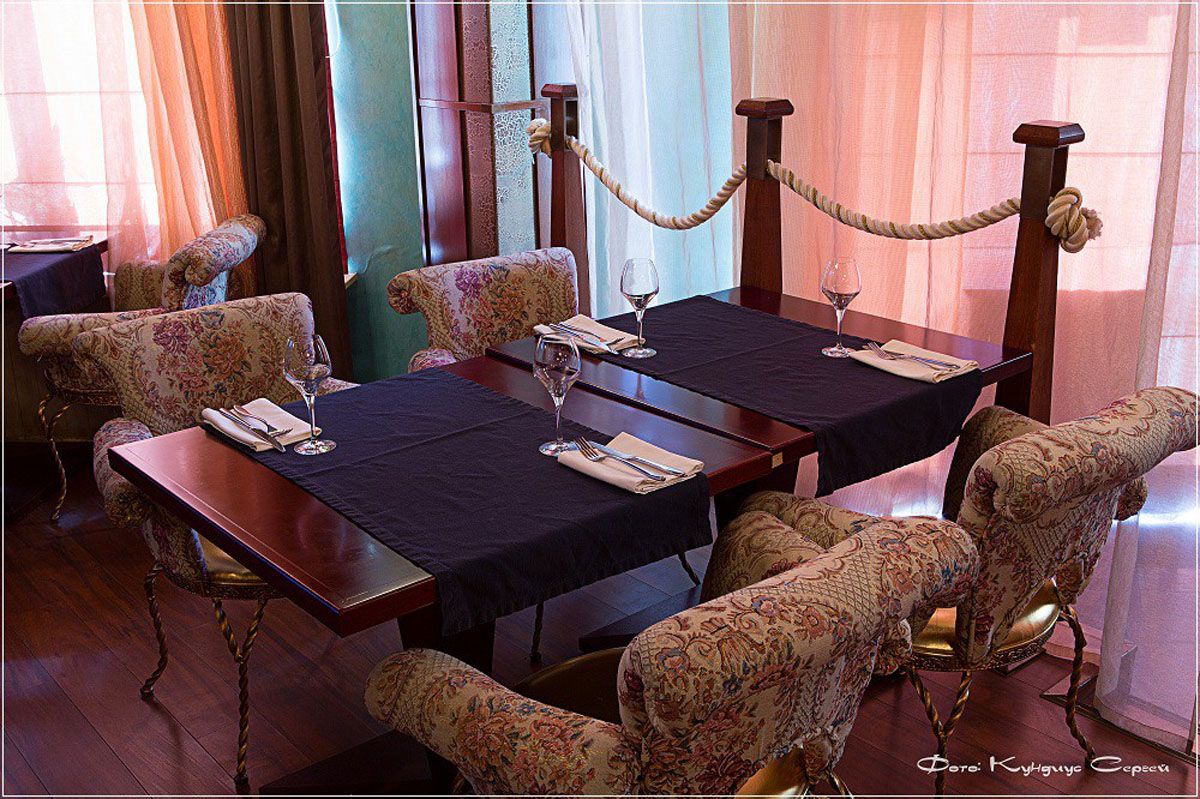 Основной зал — Ресторан Форт Гранд