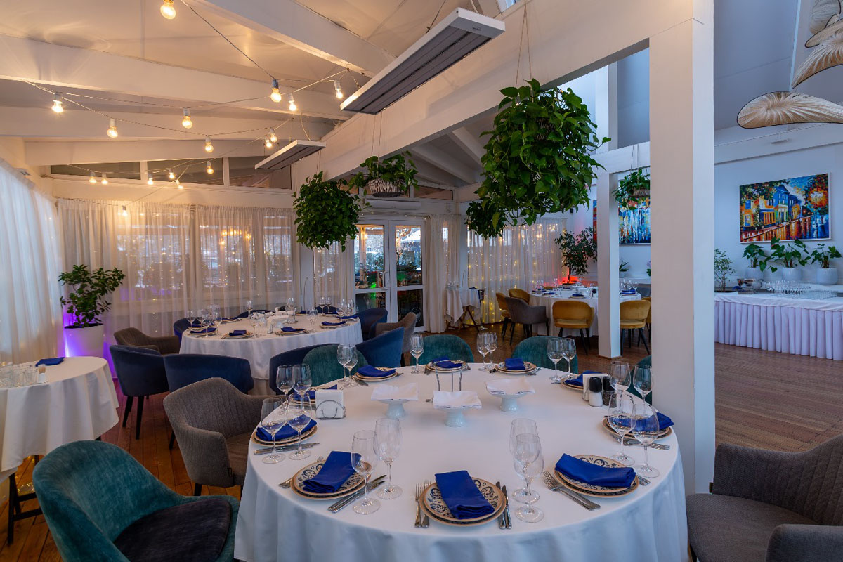 Веранда — Ресторан-клуб-караоке Leningrad / Ленинград