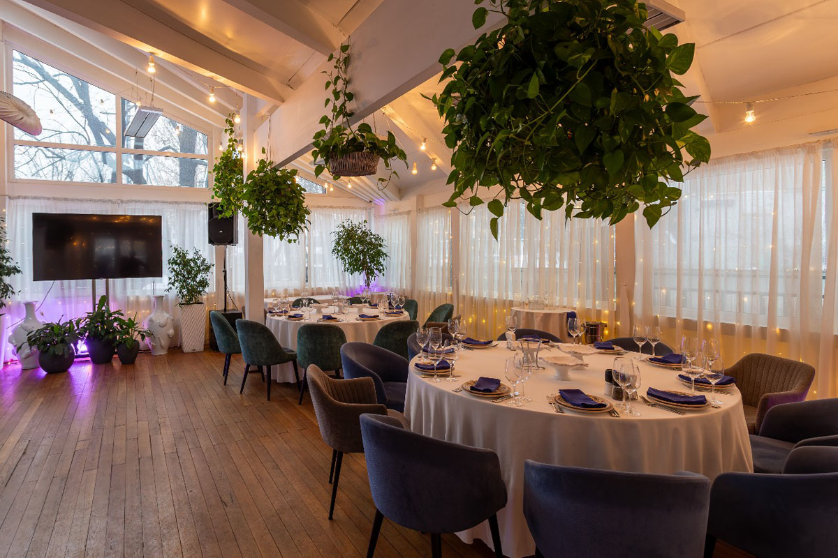 Веранда — Ресторан-клуб-караоке Leningrad / Ленинград