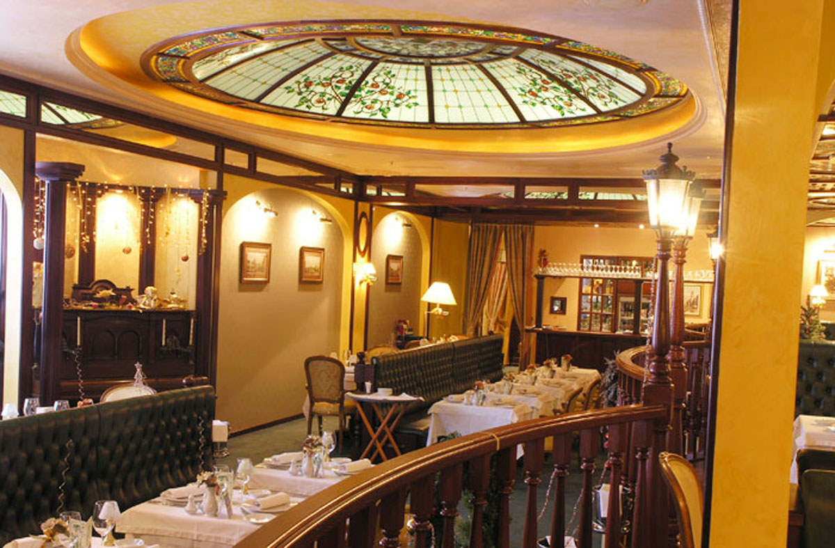 Зал на 35 человек — Ресторан Les Marches