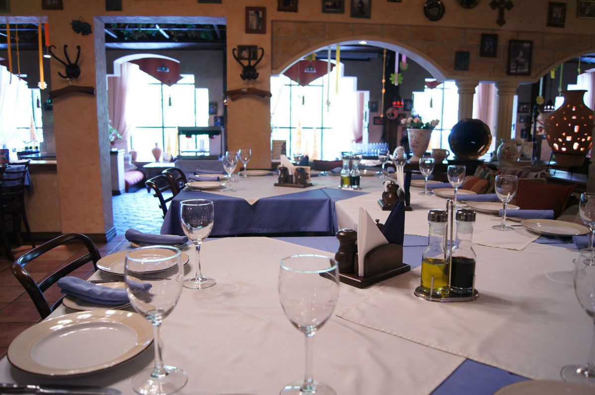 Основной зал — Ресторан Олива