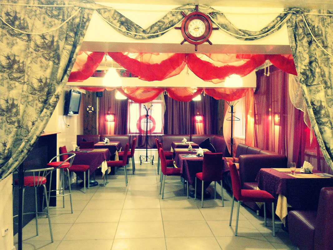 Основной зал — Кафе Алые Паруса