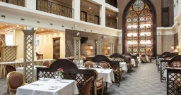 Основной зал