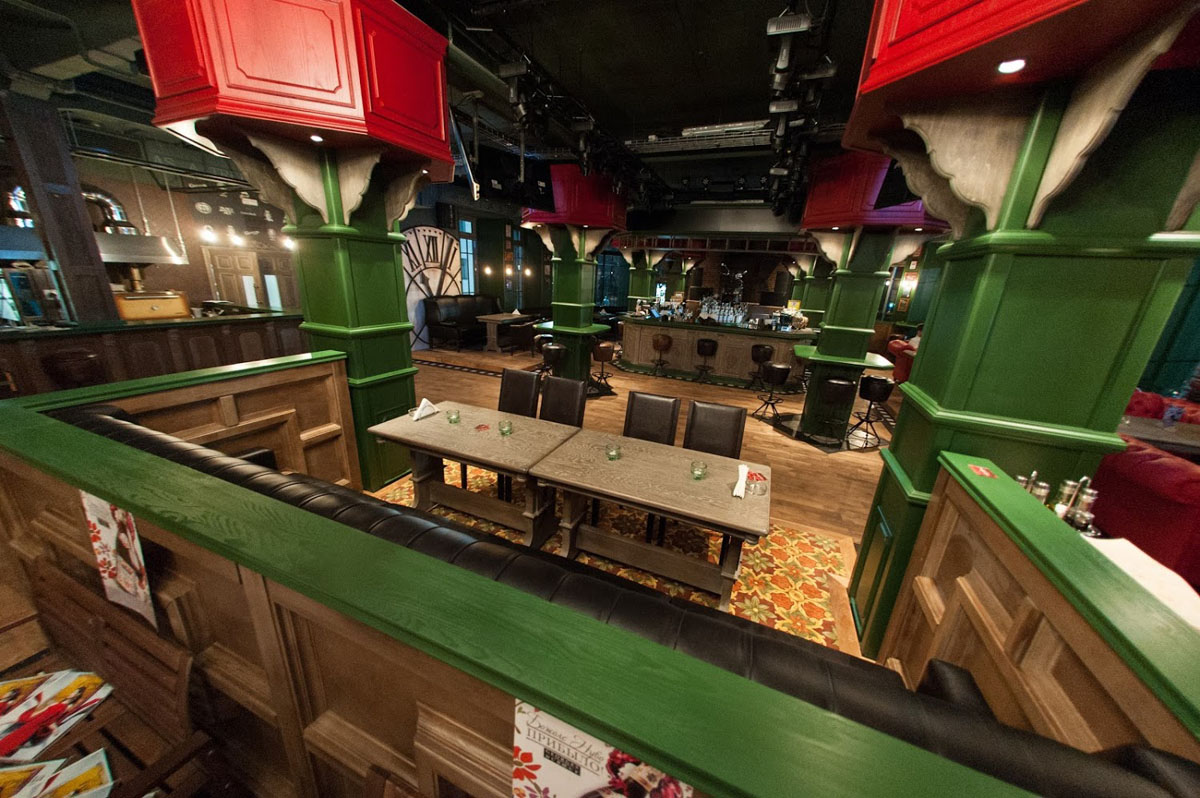 Основной зал — FabrikaКухня