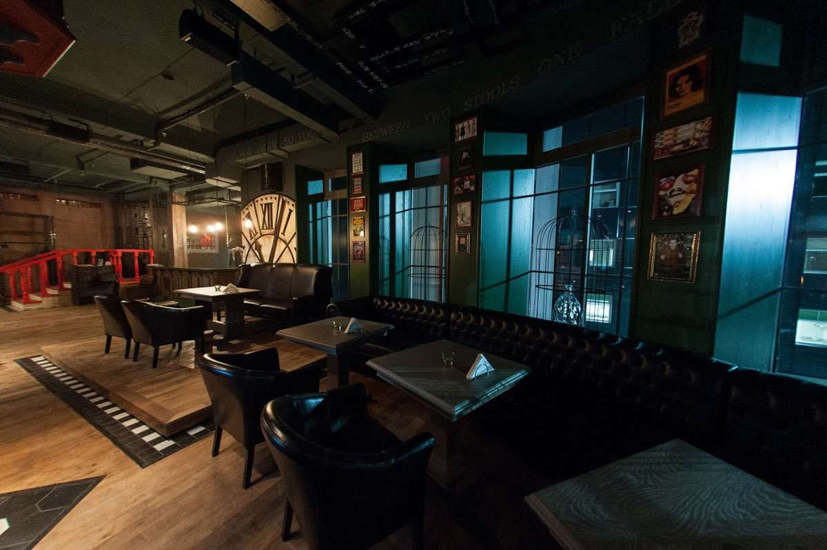 Основной зал — FabrikaКухня