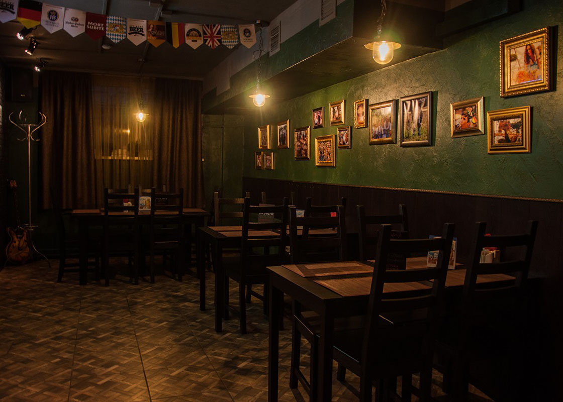 Основной зал — One More Beer