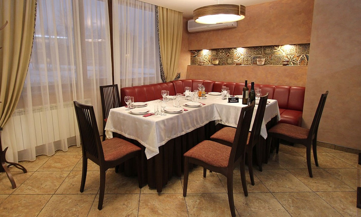 Основной зал — Купец