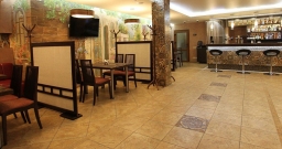 Основной зал