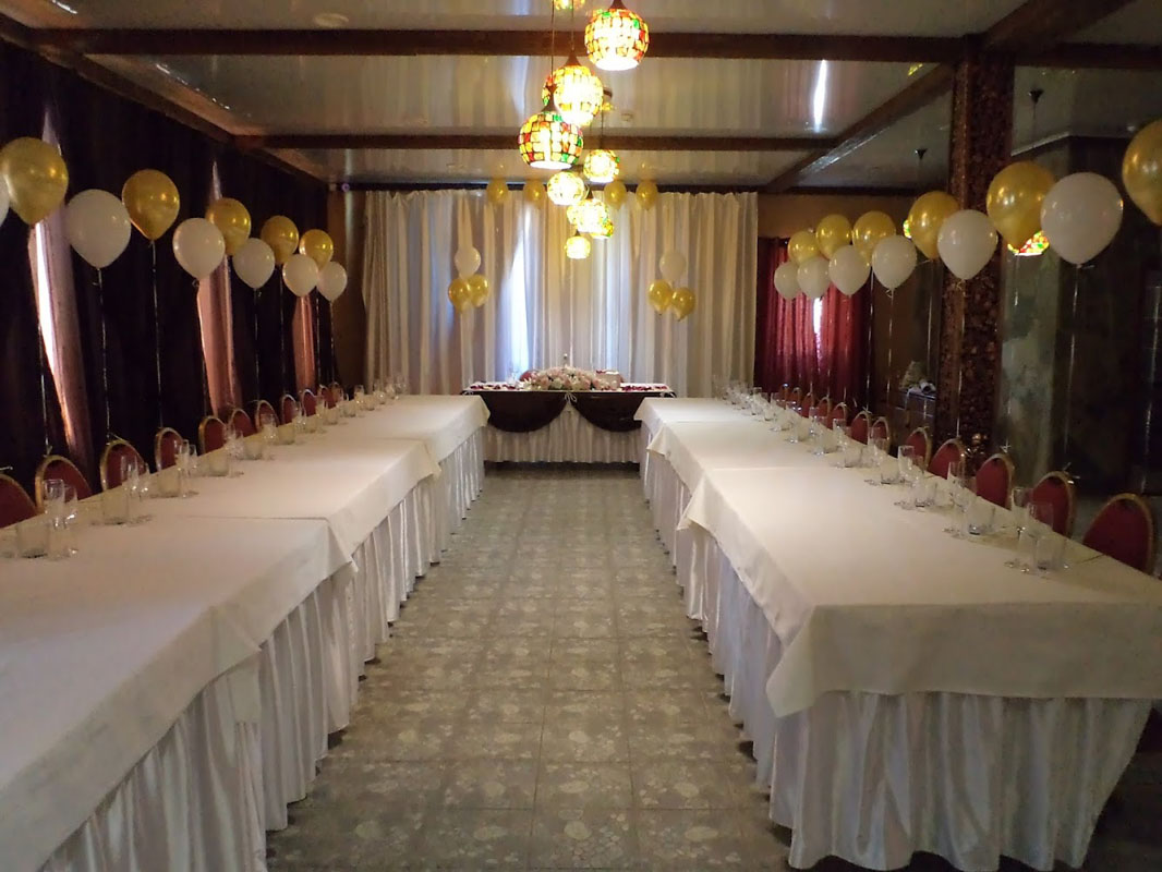 Кафе Жара — Основной зал, фото банкетного зала