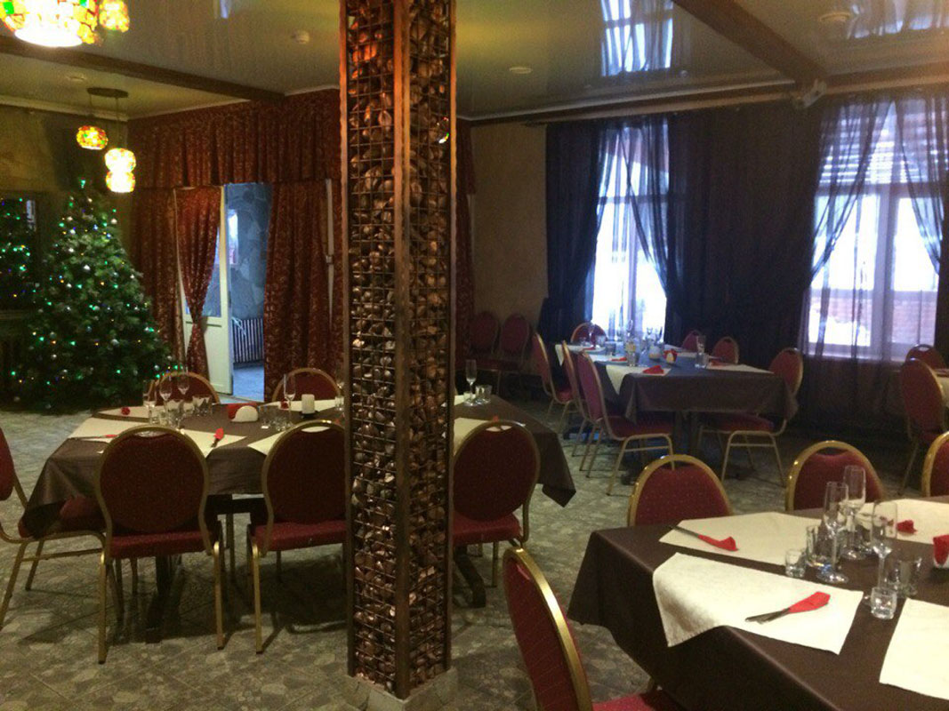 Основной зал — Кафе Жара