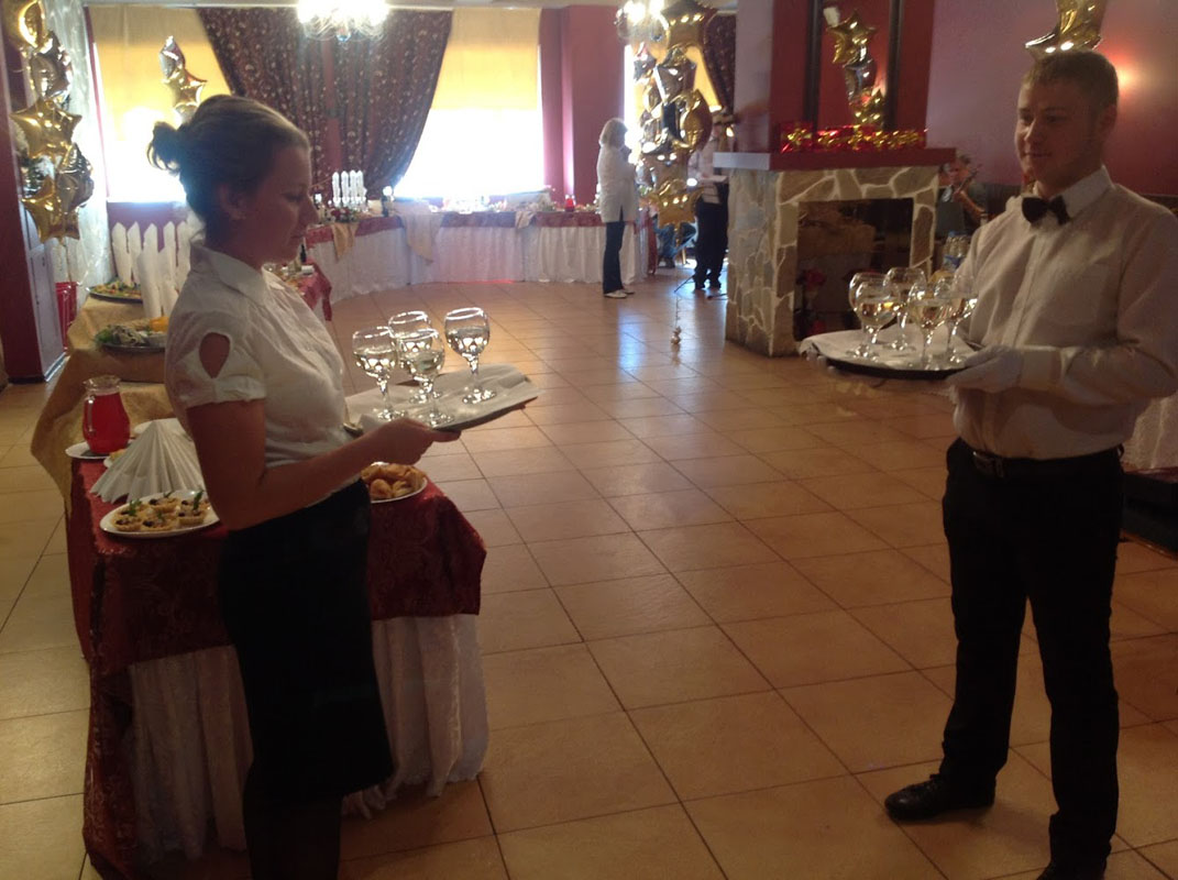 Основной зал — Серго