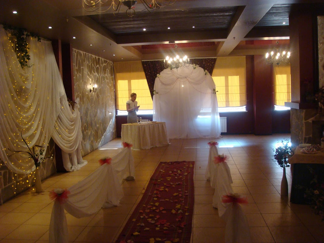 Основной зал — Серго