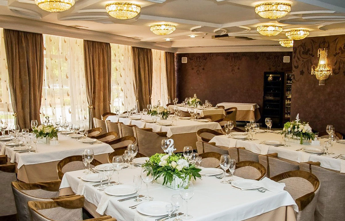 Зал на 80 человек — Park-Hotel