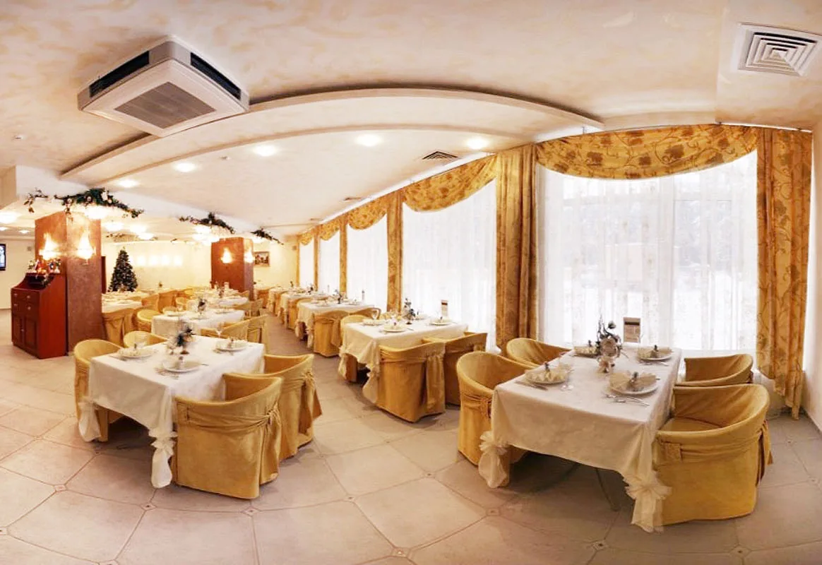 Park-Hotel — Зал на 80 человек, фото банкетного зала
