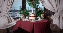 Зал на 100 человек