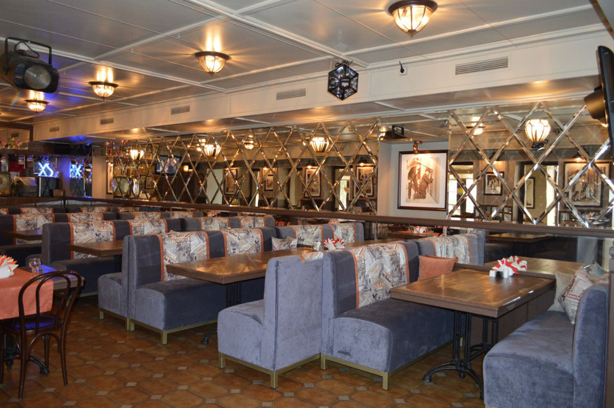 Основной зал — Ретрокафе Дежавю