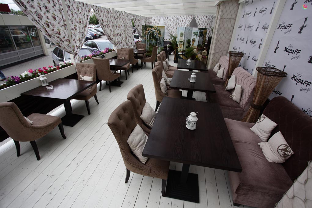 Зал на первом этаже — Cafe ЖираFF lounge