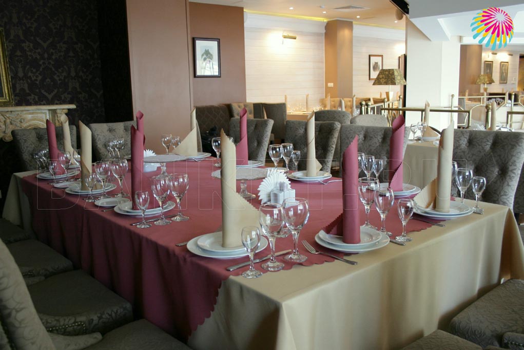 Зал на первом этаже — Cafe ЖираFF lounge