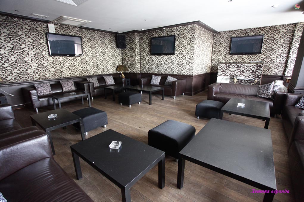 Зал на первом этаже — Cafe ЖираFF lounge