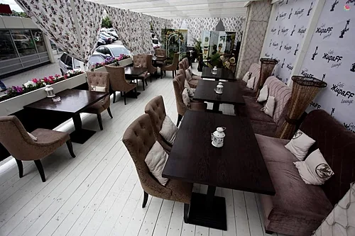 Зал на первом этаже — Cafe ЖираFF lounge