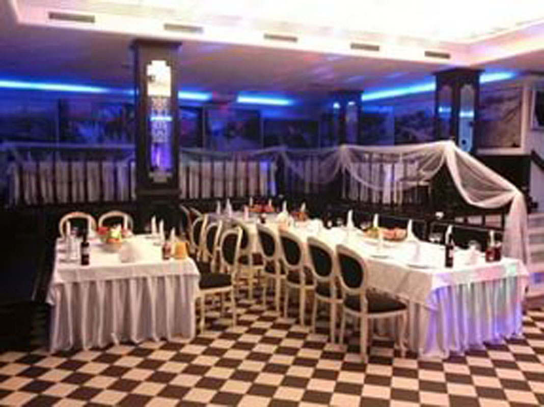 Основной зал — Элефант