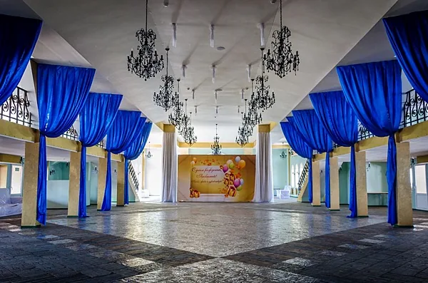 Культурно развлекательный комплекс, Зал "Царский" — фото