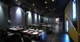 Основной зал — интерьер зала