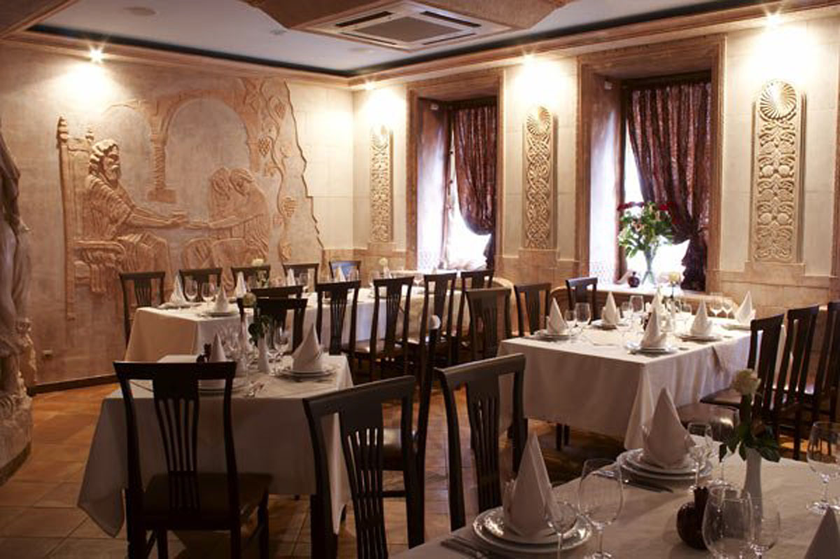 Основной зал