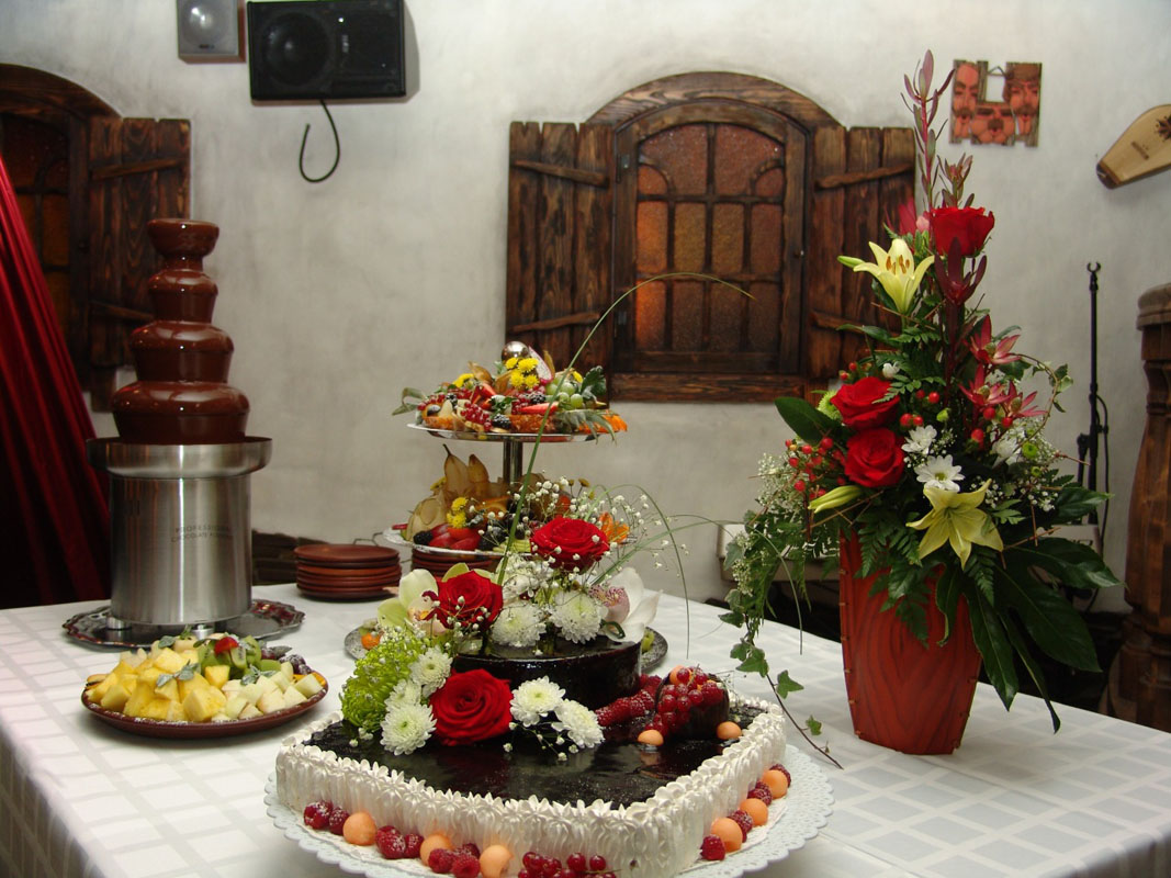 Основной зал