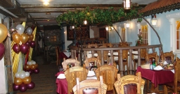 Основной зал — интерьер зала