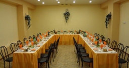 Основной зал