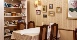 Основной зал — интерьер зала