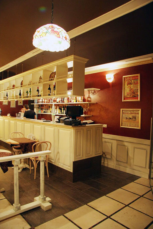 Основной зал — Крепери Франсез