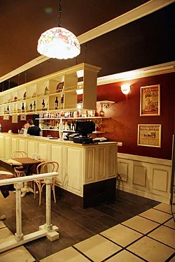 Основной зал — Крепери Франсез