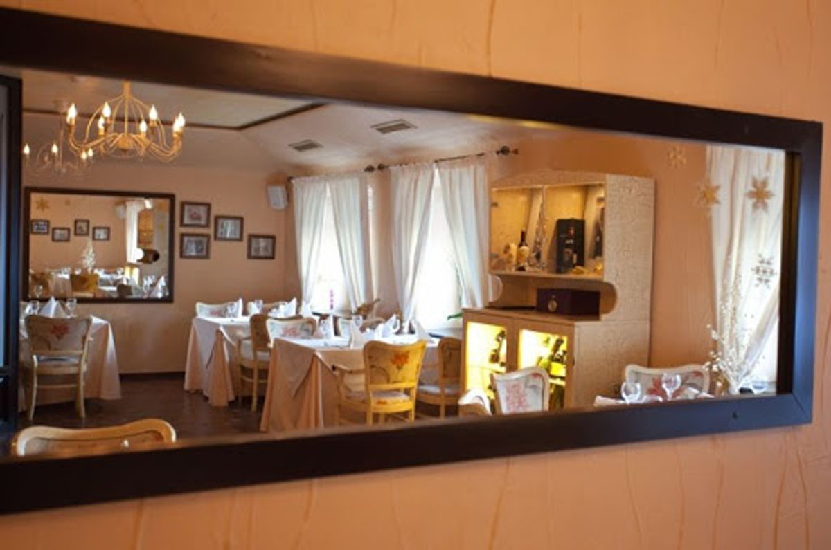 Основной зал