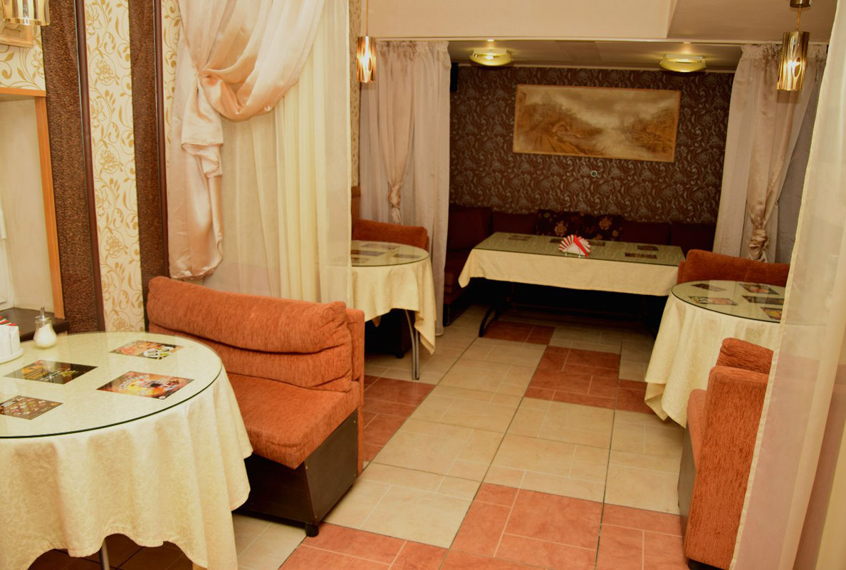 Основной зал — La Luna Mia