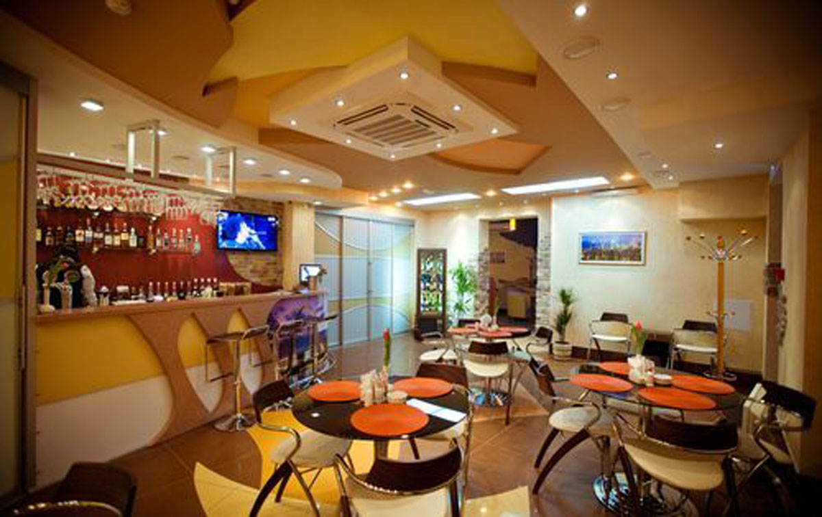 Основной зал — Lucky Spot