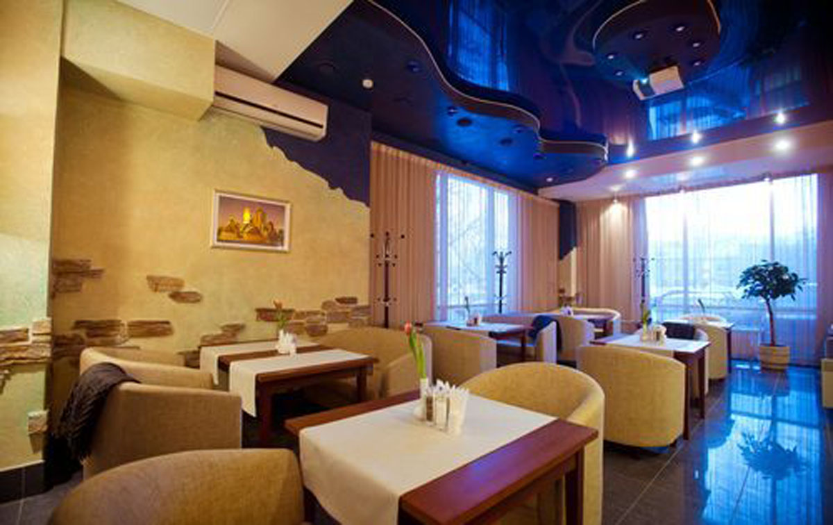 Основной зал — Lucky Spot